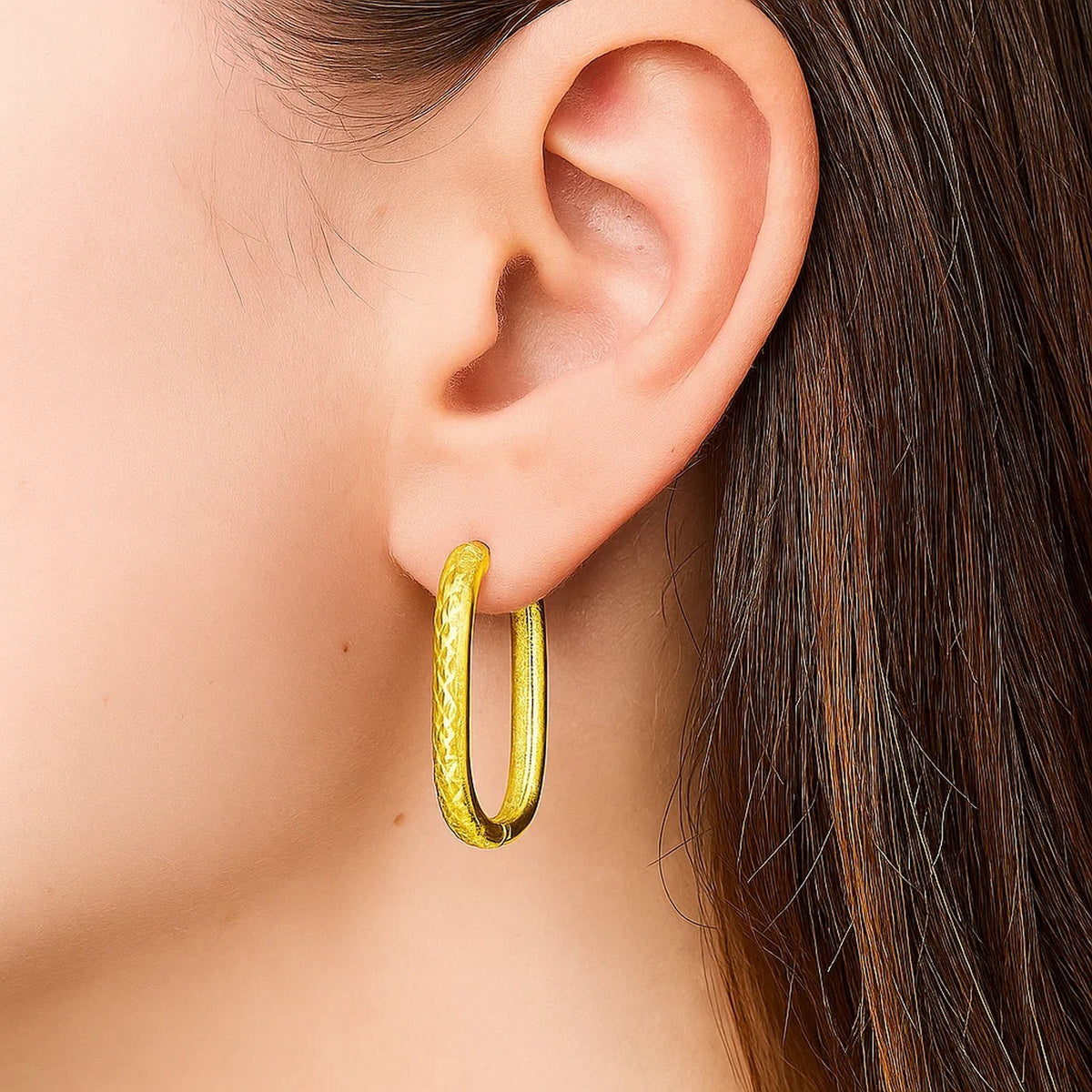 Endless Engraved Paperclip Hoop Earrings in 14K Yellow Gold