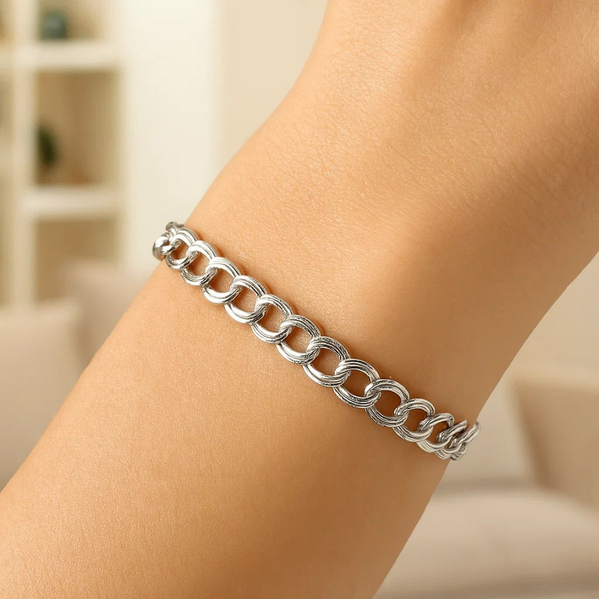 Sterling Silver Ridged Circular Chain Bracelet with Rhodium Plating (6.00 mm)