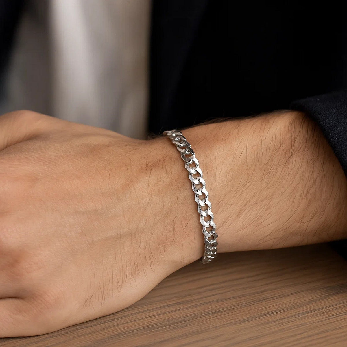 14k White Gold Solid Curb Bracelet (5.70 mm)