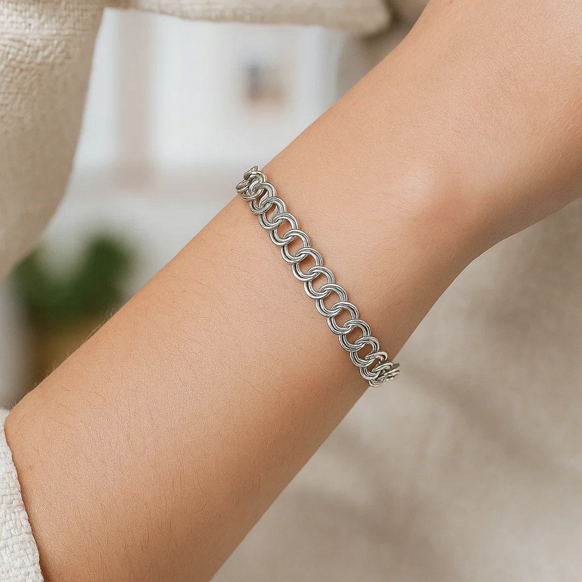 14k White Gold Solid Double Link Charm Bracelet (5.00 mm)