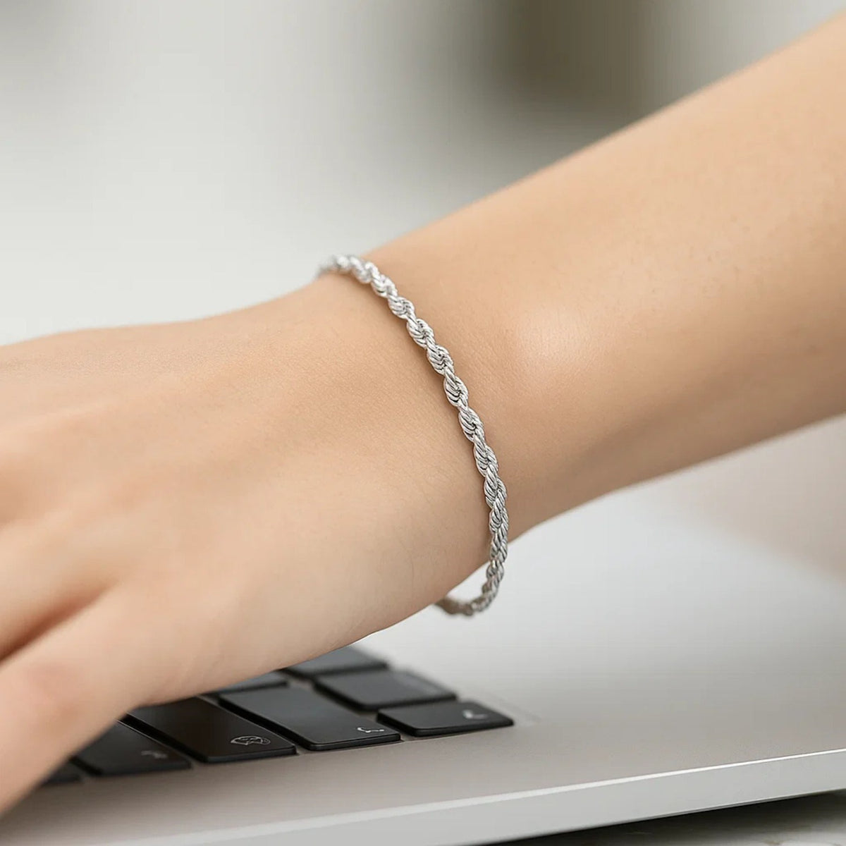 14k White Gold Solid Diamond Cut Rope Bracelet (2.00 mm)