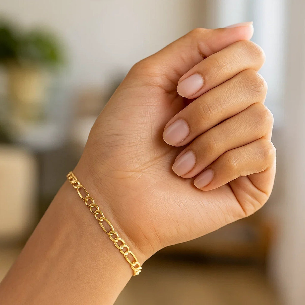 10k Yellow Gold Lite Figaro Bracelet (4.70 mm)