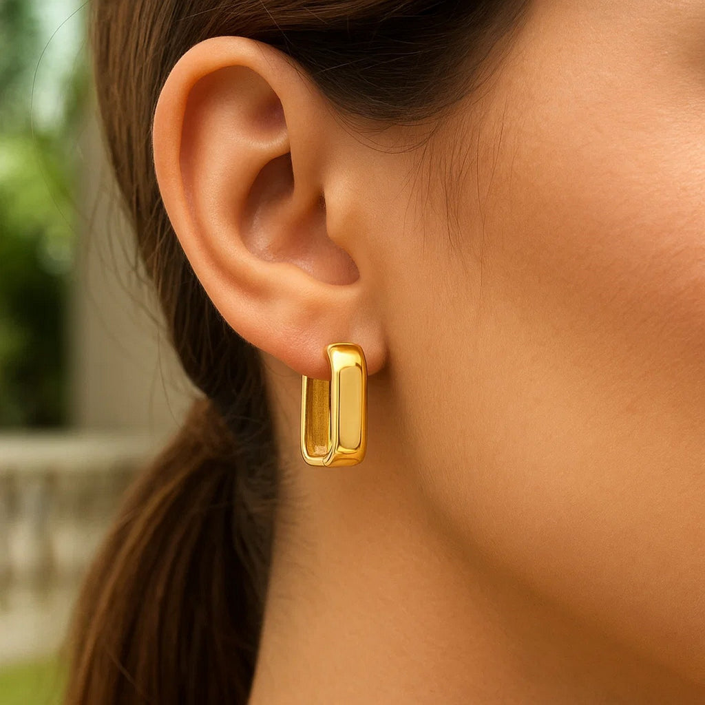 14 Yellow Gold Square Hoop Earrings