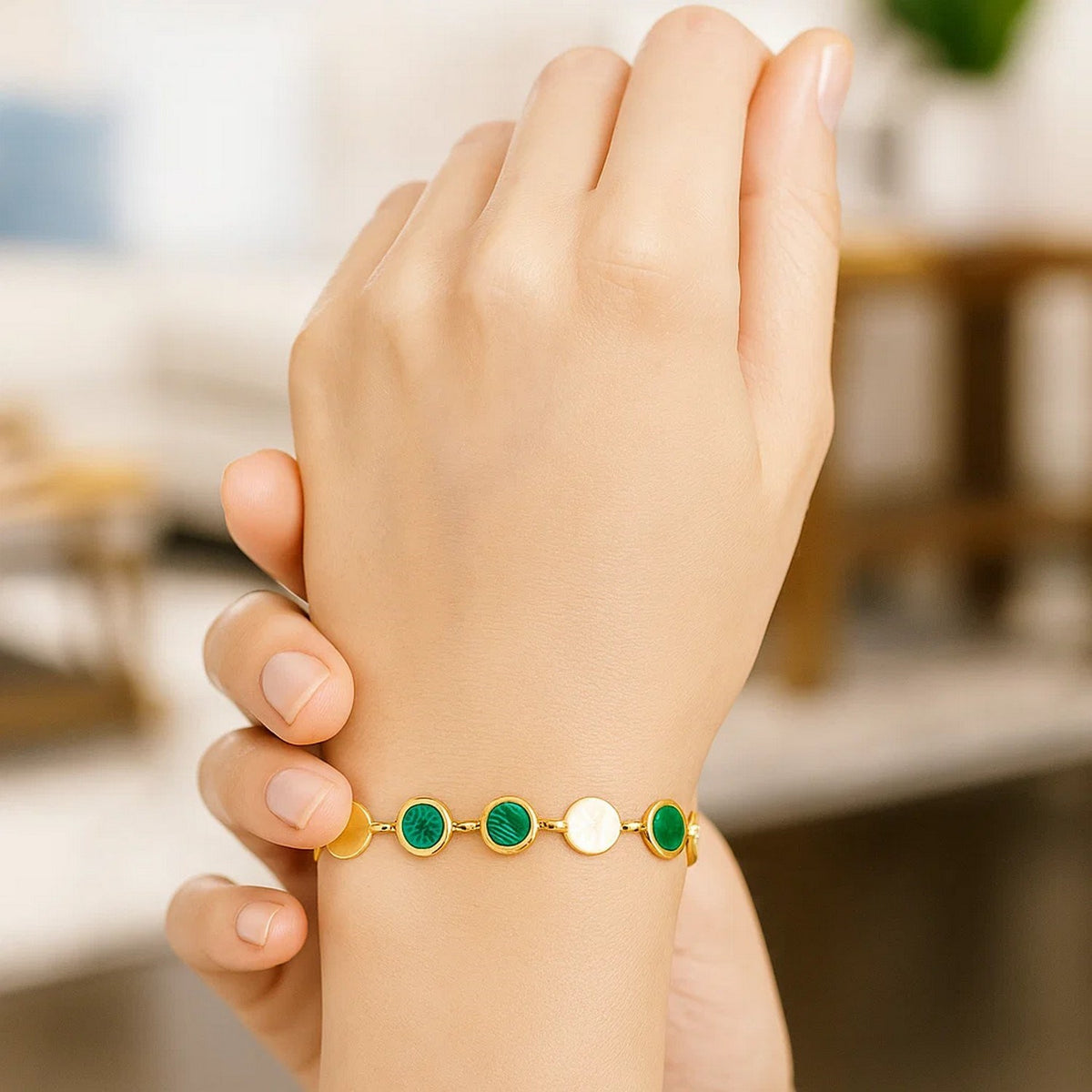 Malachite Gem Alternating Bracelet in 14K Yellow Gold (5.00 mm)