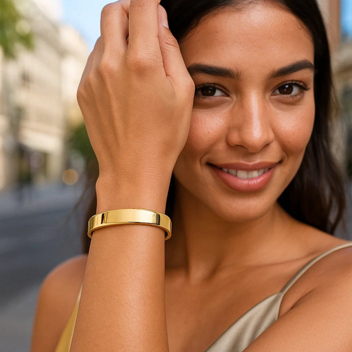 14K Yellow Gold Classic Polished Bangle (10.00 mm)