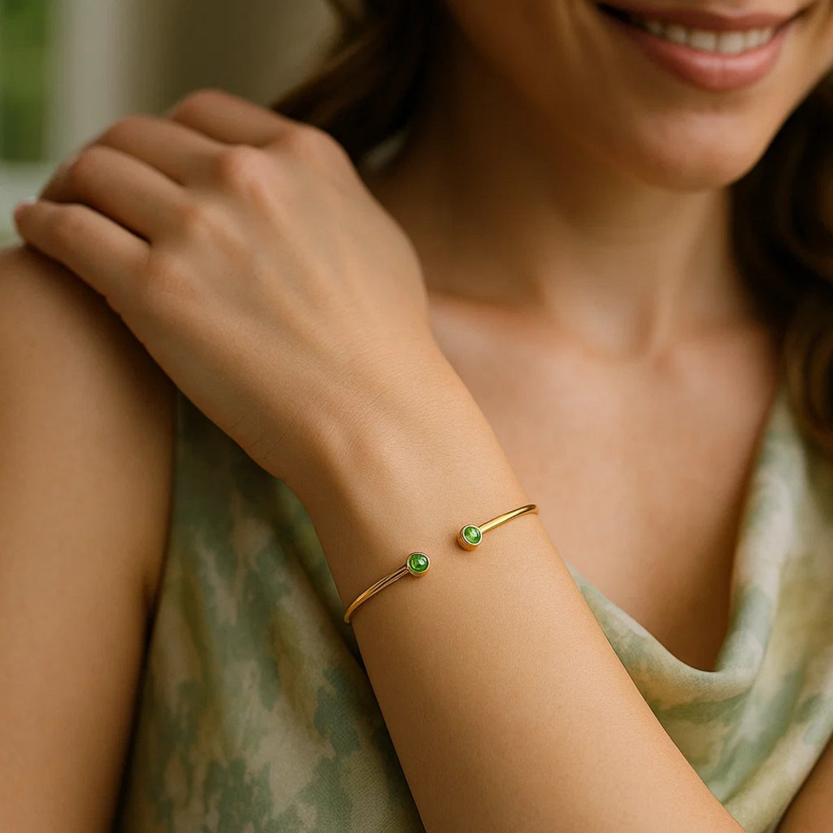 14K Yellow Gold Peridot Open Cuff Bangle (2.00 mm)